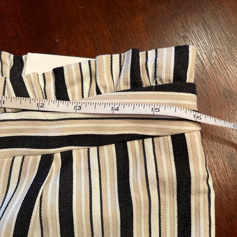 Express NEW ankle, high rise, “paperbag” ruffled waist, 10R pant - Picture 9 of 16